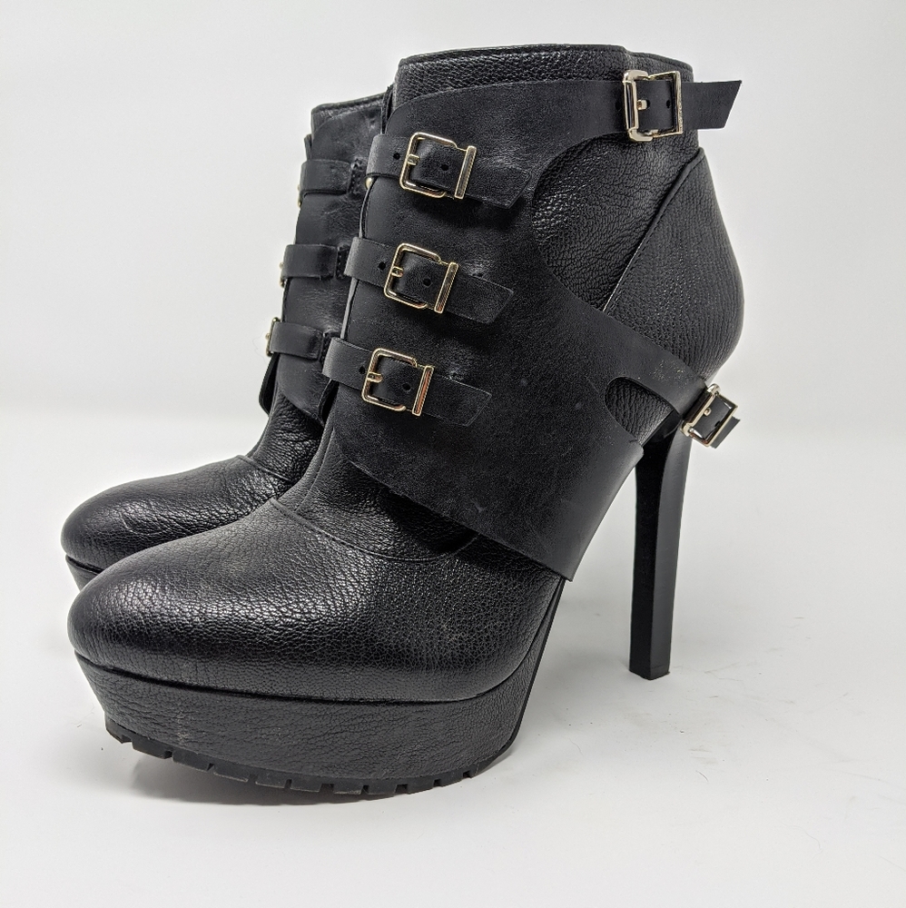 BCBG Platform Booties Heels. Black.
